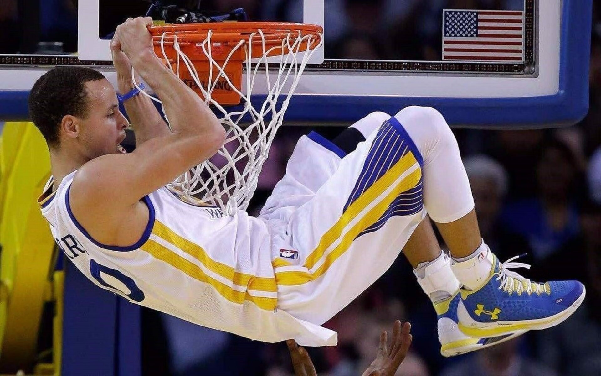 约基奇传控数据登顶热搜，NBA赛场惊现英超级大师级表现|九游体育在线直播